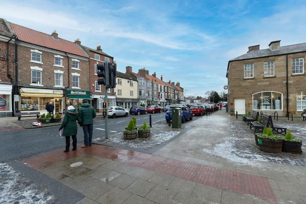 In The Heart Of It! Stokesley Exterior foto