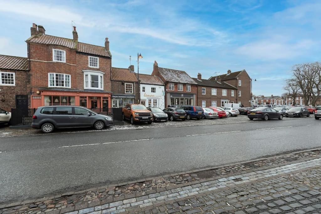 In The Heart Of It! Stokesley Exterior foto